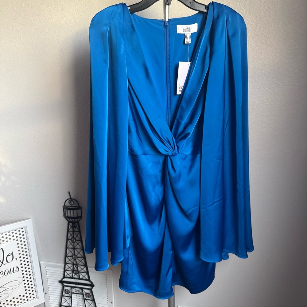 NWT Badgley Mischka Nora Satin V-Neck Long Bell Sleeve Twist Front Mini Dress - Picture 5 of 11